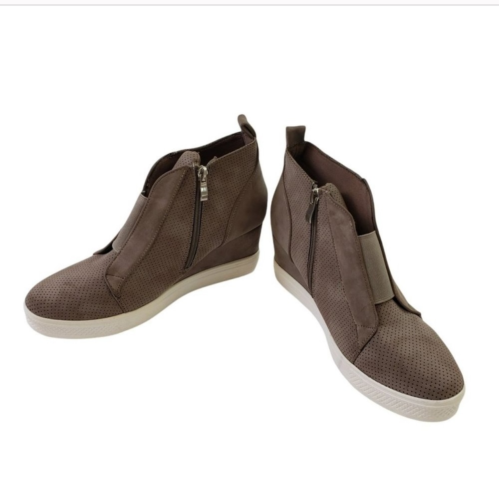 CCOCCI Side Zip Suede Wedge Bootie Sneakers